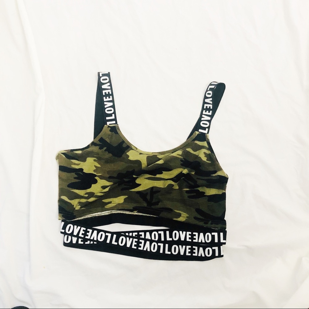 NWOT Shein Green & Black Camouflage Crop Top Size